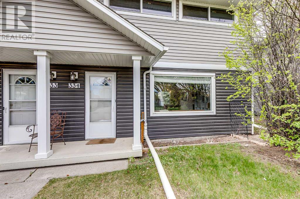 334 Regal Park Ne, Calgary, Alberta  T2E 0S6 - Photo 2 - A2218991