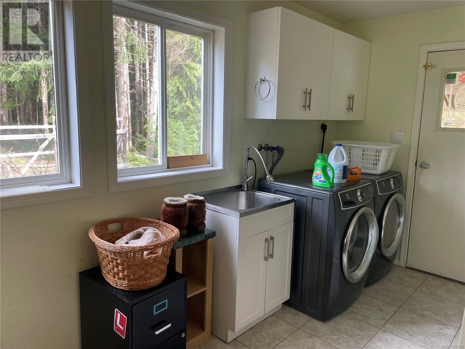 509 Burman Crt, Gold River, British Columbia  V0P 1G0 - Photo 16 - 992743