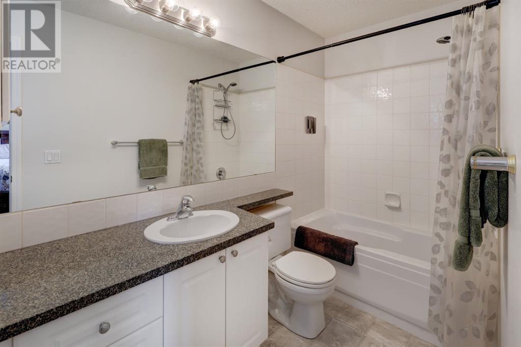 82 Country Hills Cove Nw, Calgary, Alberta  T3K 5G8 - Photo 20 - A2222677