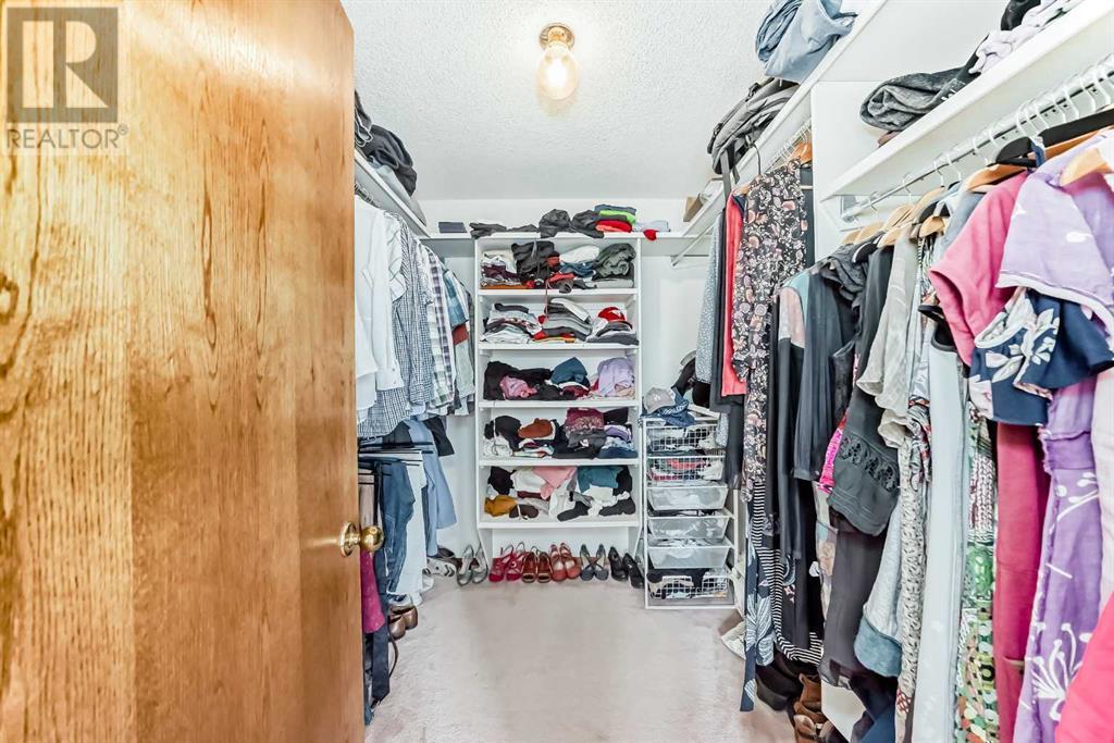 242 Hawkdale Bay Nw, Calgary, Alberta  T3G 3L3 - Photo 26 - A2222995