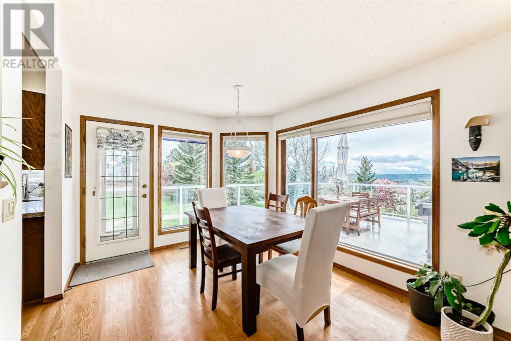 242 Hawkdale Bay Nw, Calgary, Alberta  T3G 3L3 - Photo 9 - A2222995