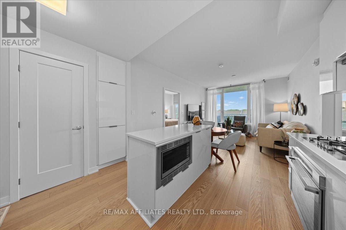 406 - 570 De Mazenod Avenue, Ottawa, Ontario  K1S 5X2 - Photo 9 - X12203710