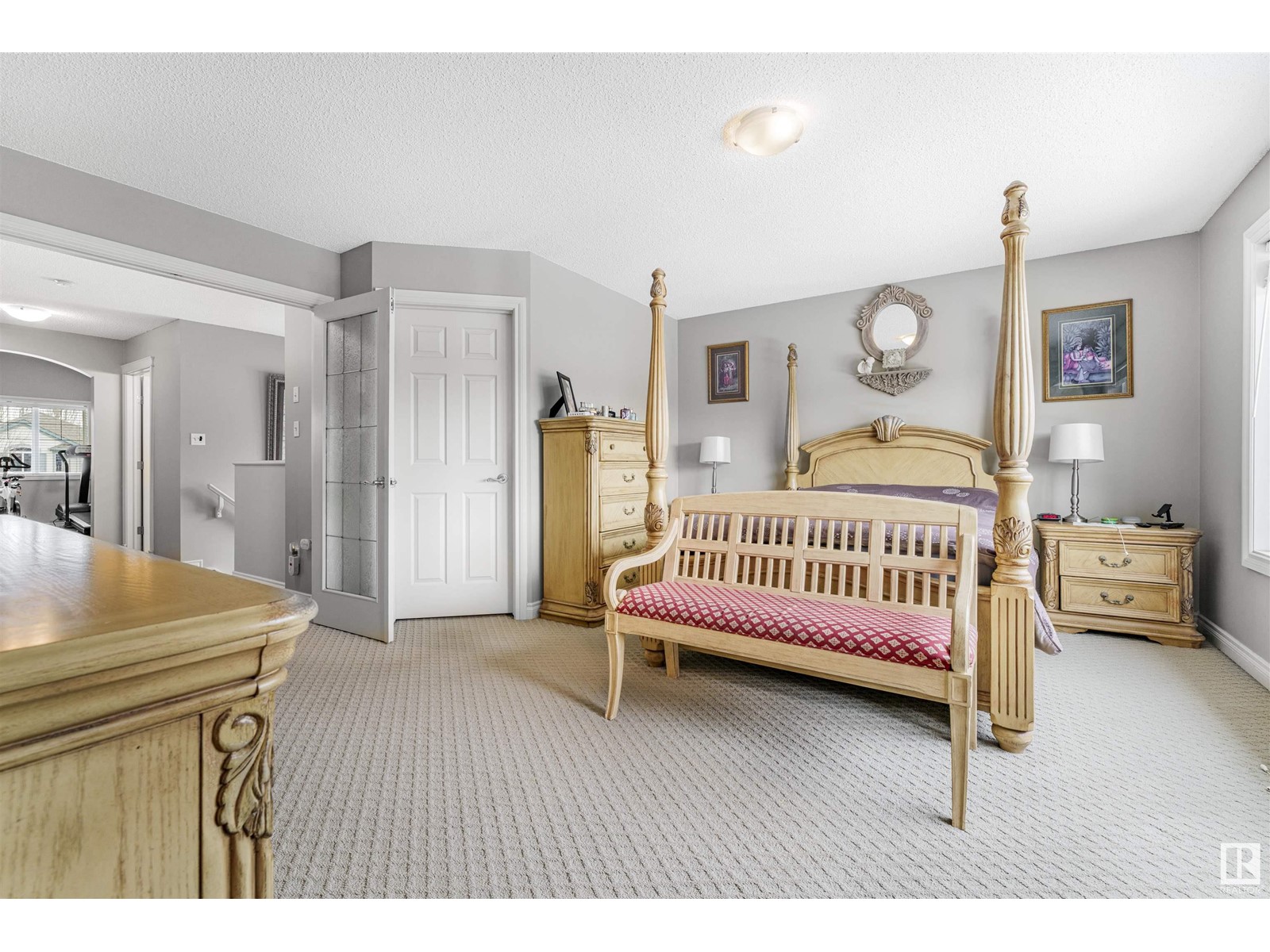 1629 Robertson Cl Sw, Edmonton, Alberta  T6W 1K1 - Photo 2 - E4440770