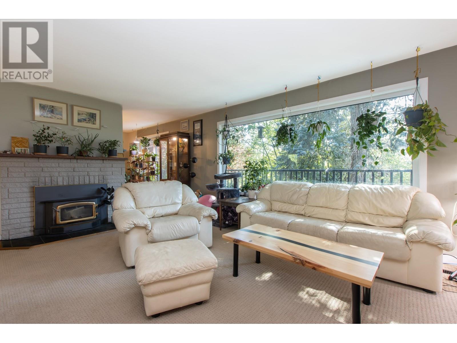 38063 Clarke Drive, Squamish, British Columbia  V0N 3G0 - Photo 13 - R2998317