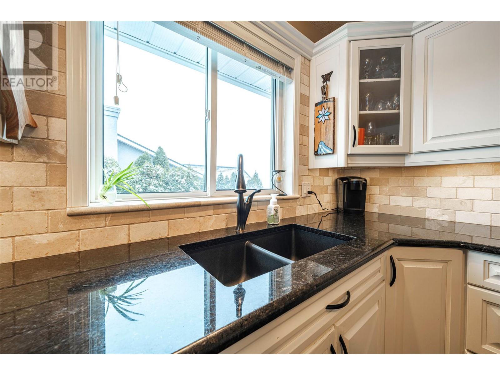6769 Foothills Drive, Vernon, British Columbia  V1B 2Y3 - Photo 39 - 10351159