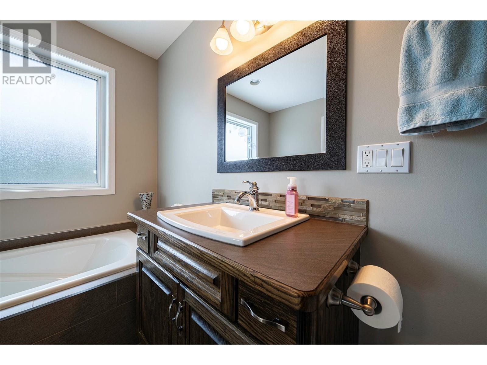 6769 Foothills Drive, Vernon, British Columbia  V1B 2Y3 - Photo 56 - 10351159