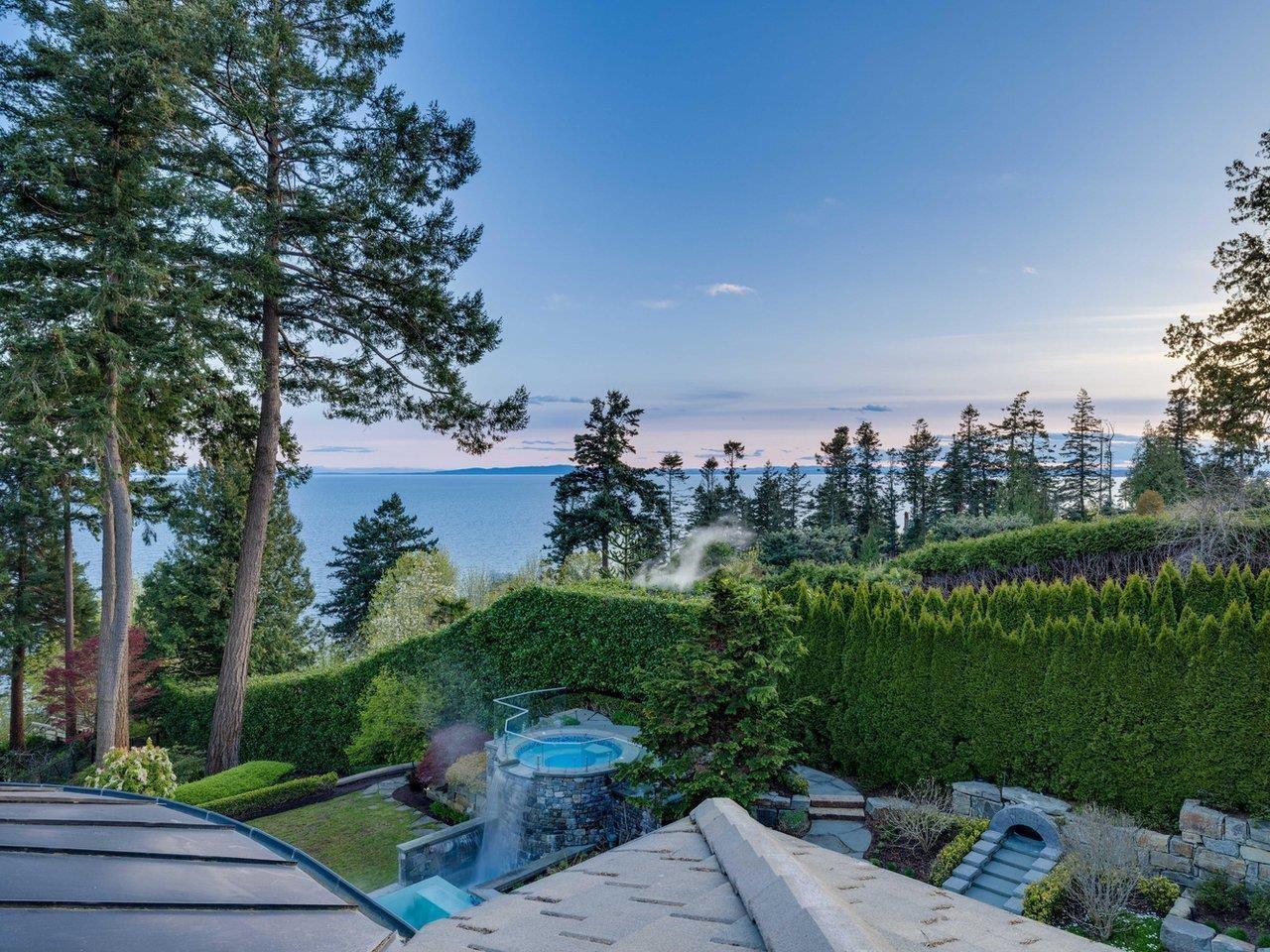 13790 Marine Drive, White Rock, British Columbia  V4B 1A4 - Photo 35 - R3012058