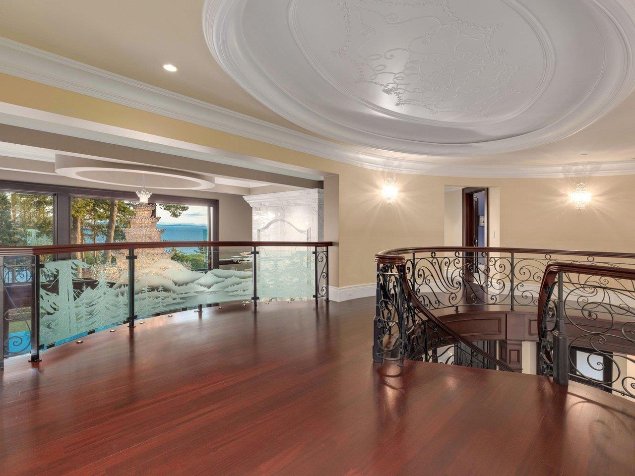 13790 Marine Drive, White Rock, British Columbia  V4B 1A4 - Photo 16 - R3012058