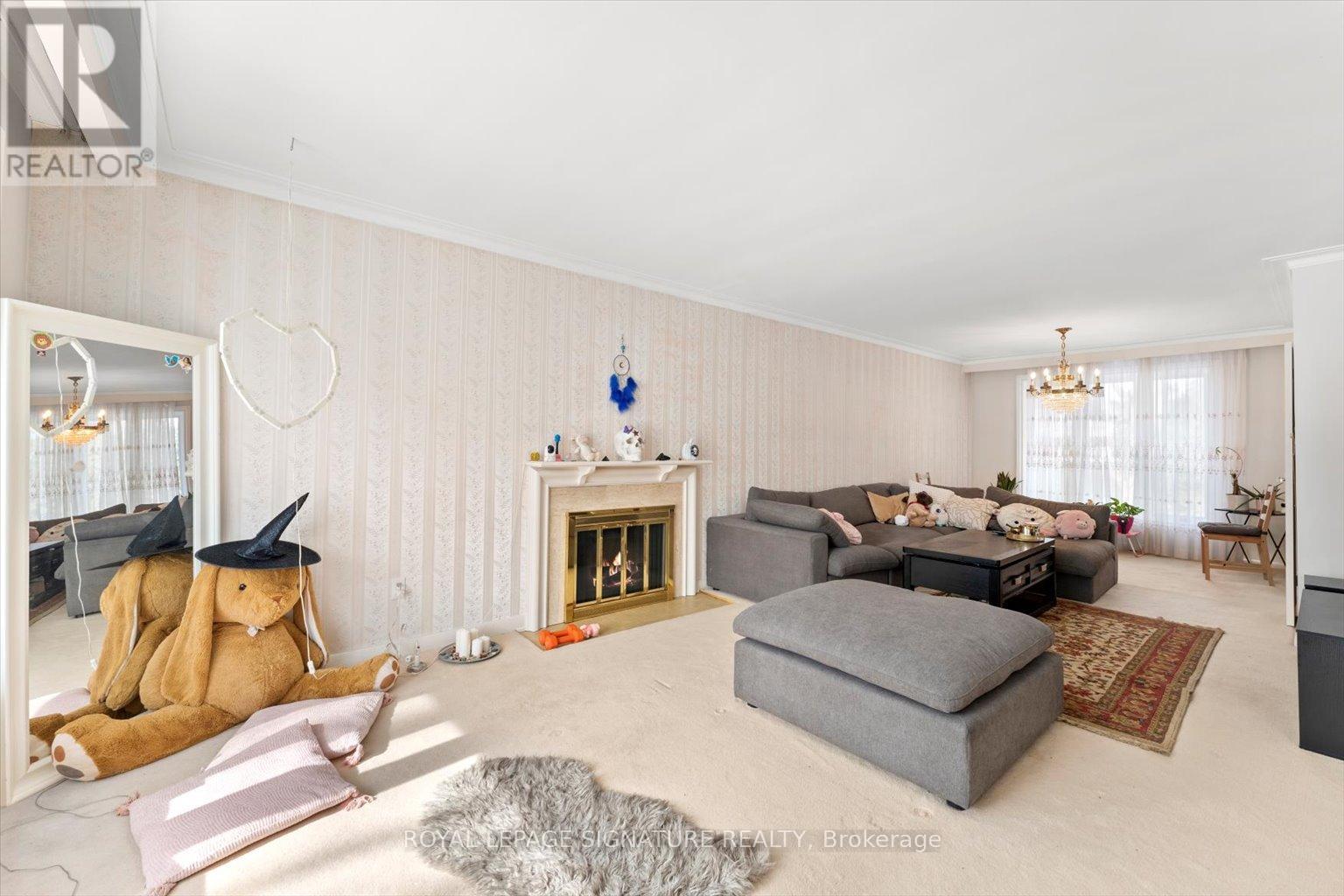 Upper - 33 Sumner Heights, Toronto, Ontario  M2K 1Y2 - Photo 13 - C12203618