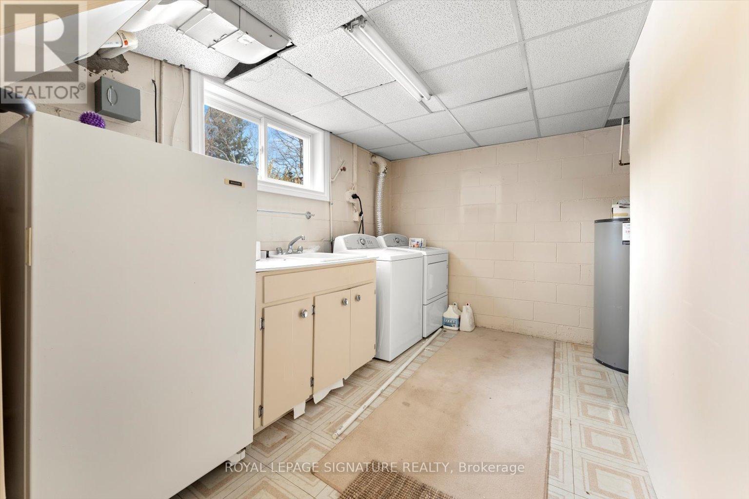 Upper - 33 Sumner Heights, Toronto, Ontario  M2K 1Y2 - Photo 18 - C12203618