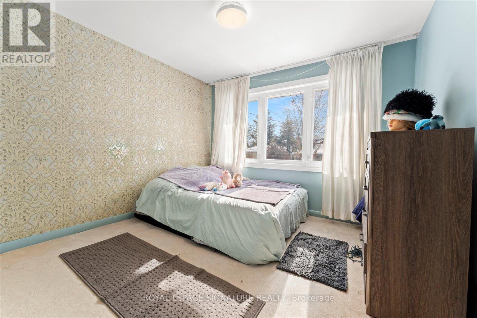 Upper - 33 Sumner Heights, Toronto, Ontario  M2K 1Y2 - Photo 3 - C12203618