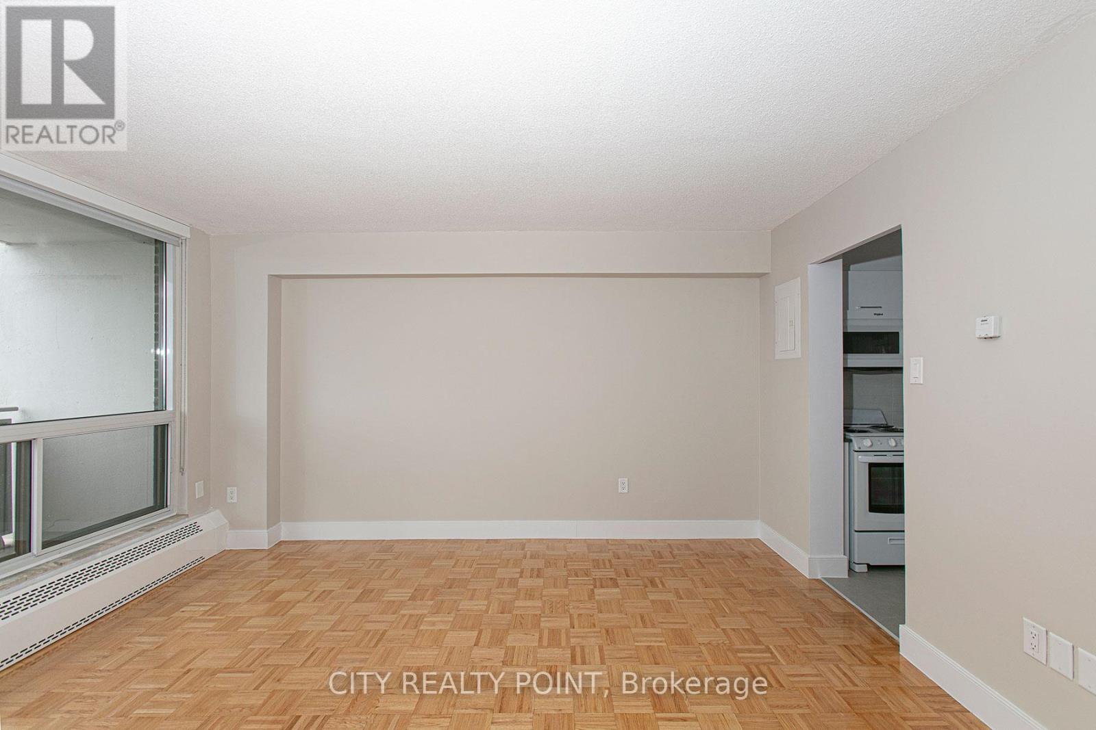 709 - 666 Spadina Avenue, Toronto, Ontario  M5S 2H8 - Photo 5 - C12203662