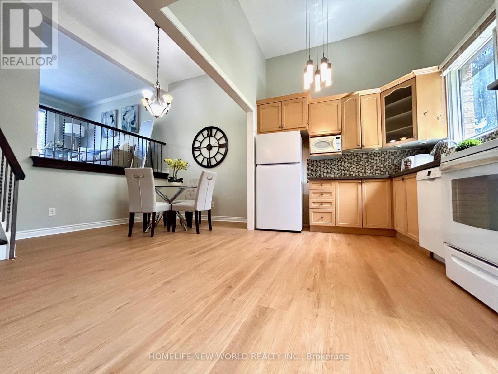 7 Jenny Wren Way, Toronto, Ontario  M2H 2Y8 - Photo 1 - C12203668