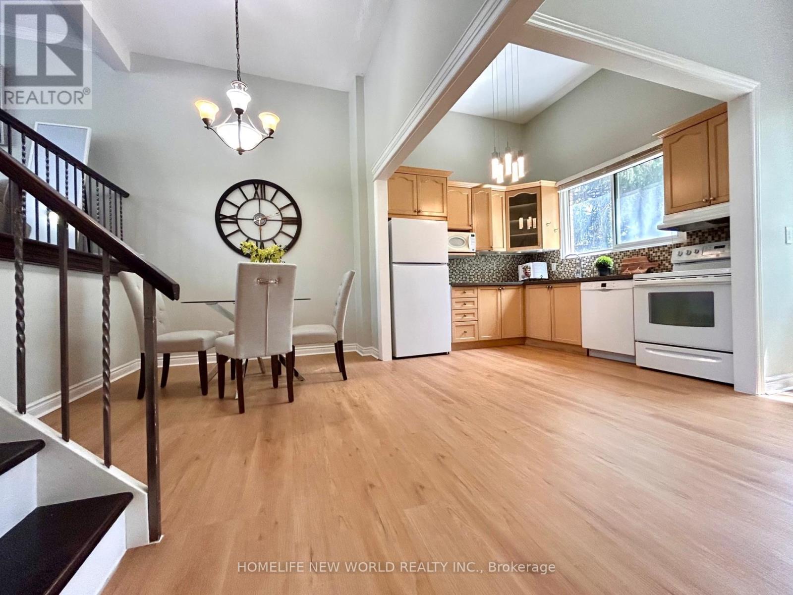 7 Jenny Wren Way, Toronto, Ontario  M2H 2Y8 - Photo 9 - C12203668