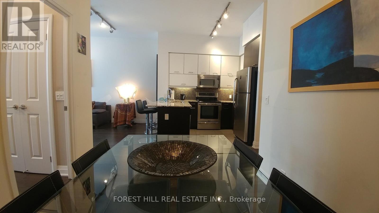 Ph01 - 530 St. Clair Avenue W, Toronto, Ontario  M6C 1A2 - Photo 5 - C12203711