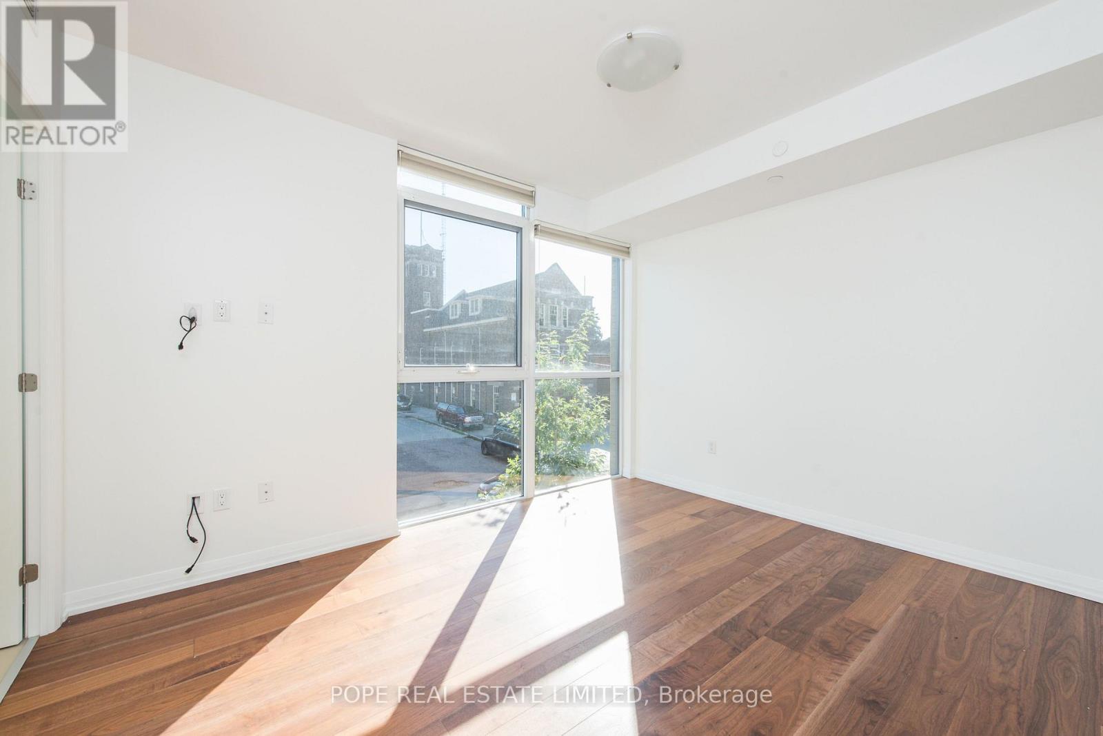 208 - 835 St Clair Avenue W, Toronto (Wychwood), Ontario  M6C 0A8 - Photo 17 - C12203716