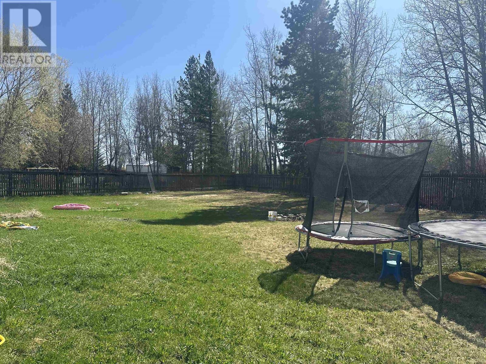404 Vanderview Drive, Vanderhoof, British Columbia  V0J 3A2 - Photo 6 - R3012230