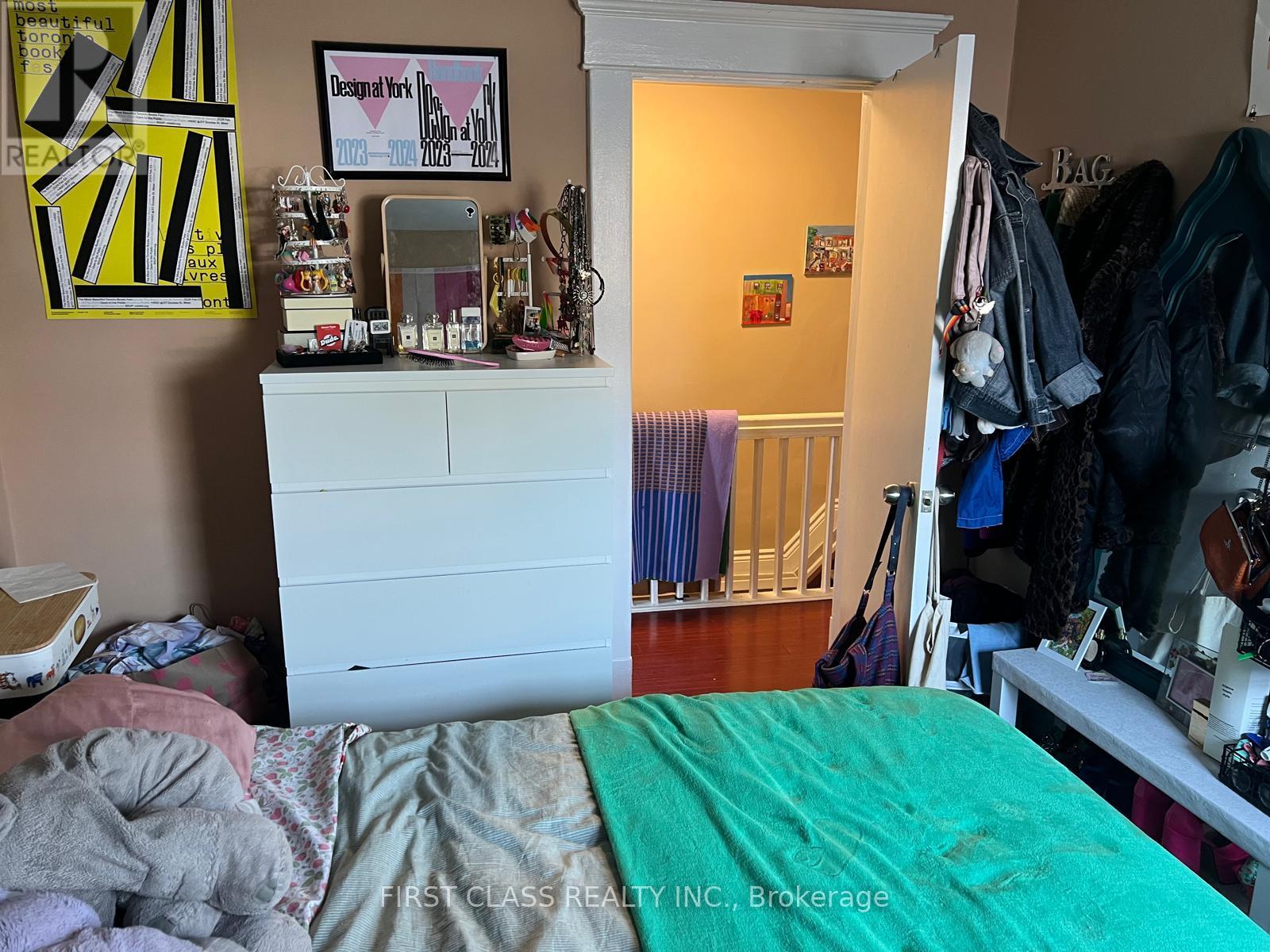 3rd - 572 Danforth Ave Avenue, Toronto, Ontario  M4K 1R1 - Photo 6 - E12203631
