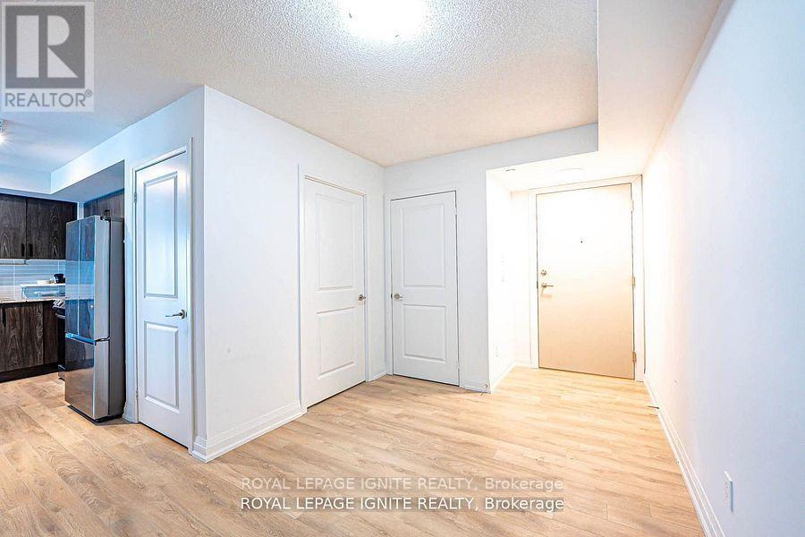 1806 - 20 Meadowglen Place, Toronto, Ontario  M1G 0A9 - Photo 5 - E12203666