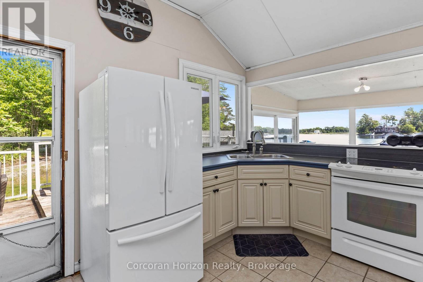 68 Wolverine Beach Rd, Georgian Bay (Baxter), Ontario  P0E 1E0 - Photo 14 - X12202160