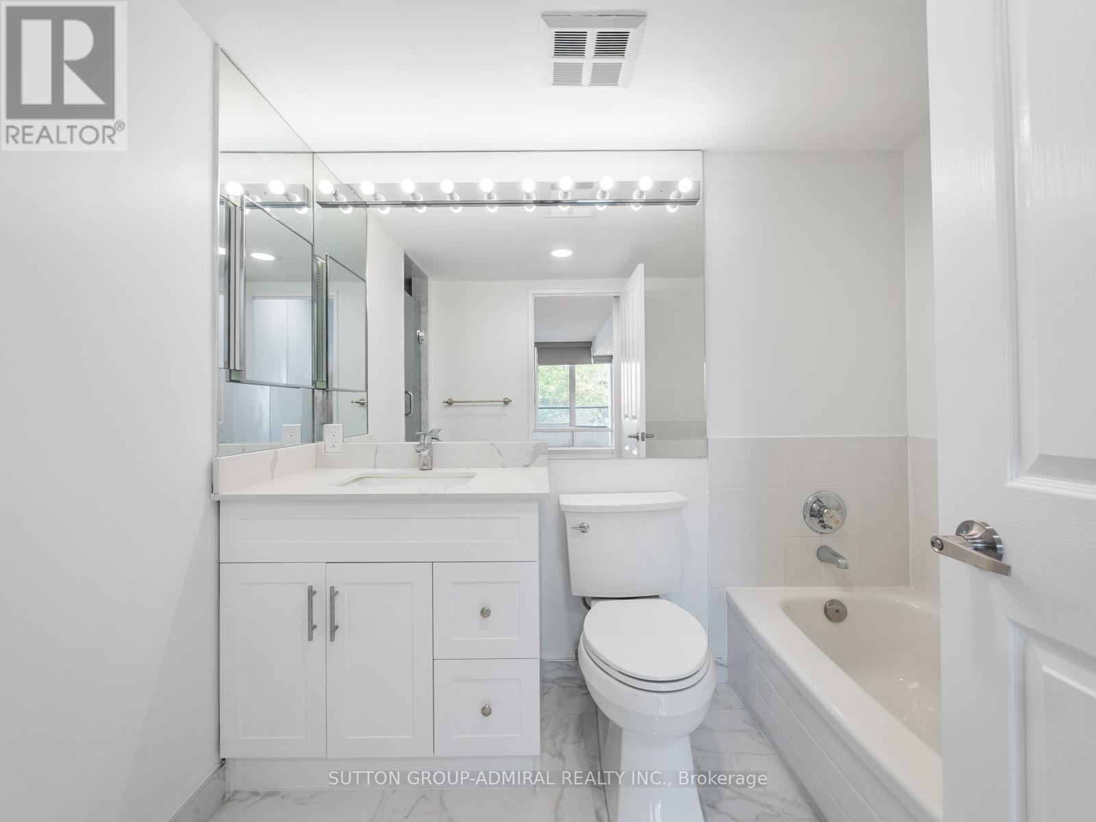 406 - 120 Promenade Circle, Vaughan, Ontario  L4J 7W9 - Photo 14 - N12203732