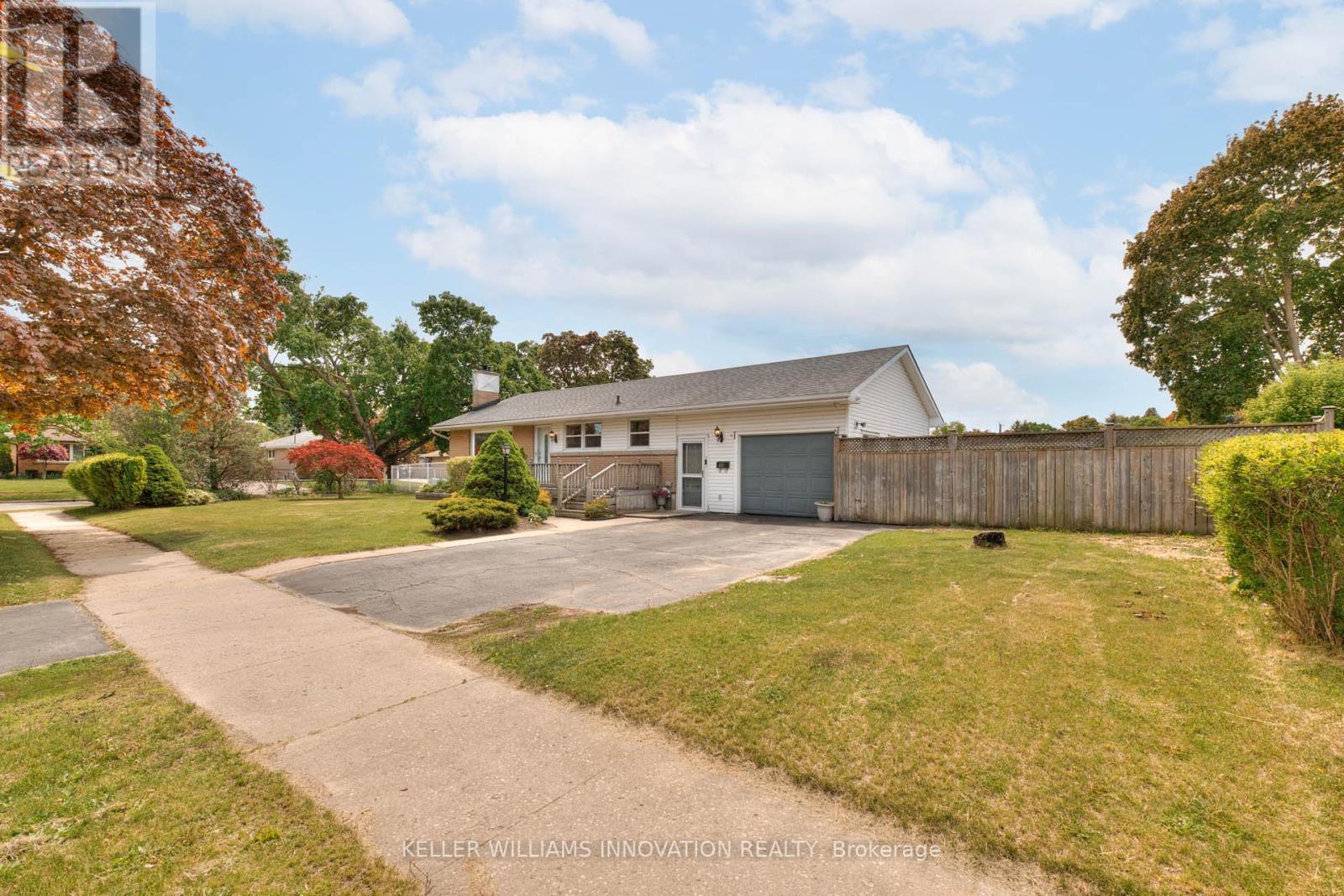Property at 155 BYRON AVENUE image 3