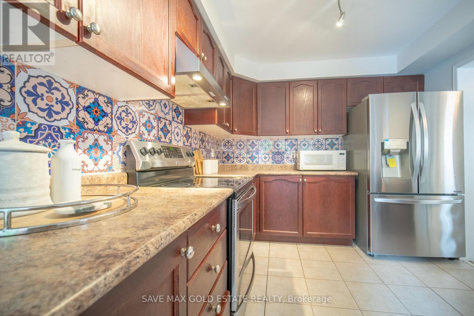 4830 Verdi Street, Burlington, Ontario  L7M 0H7 - Photo 12 - W12203595