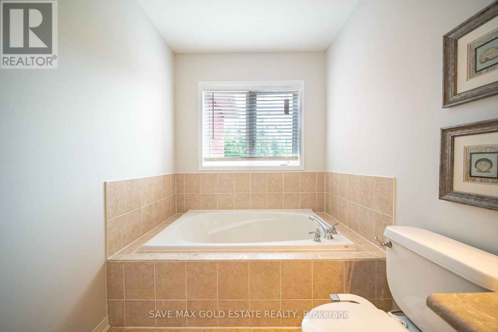 4830 Verdi Street, Burlington, Ontario  L7M 0H7 - Photo 37 - W12203595