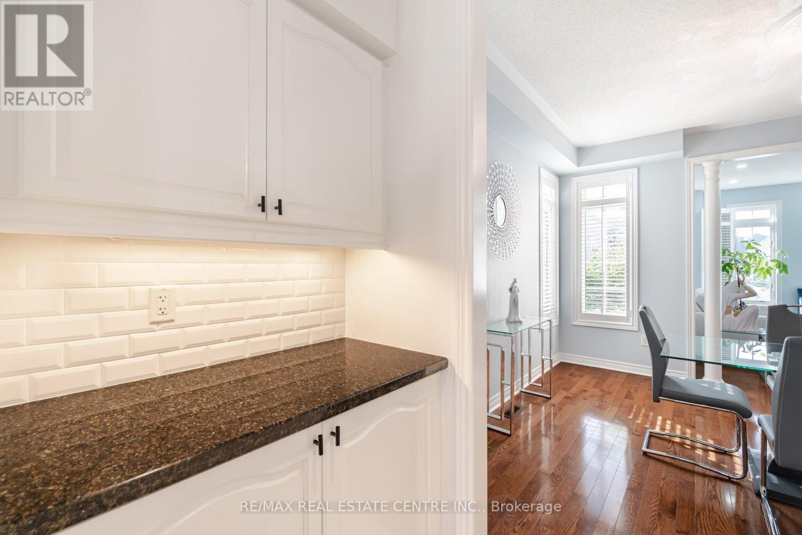 7 Prince Edward Boulevard, Brampton, Ontario  L6P 2E1 - Photo 9 - W12203607