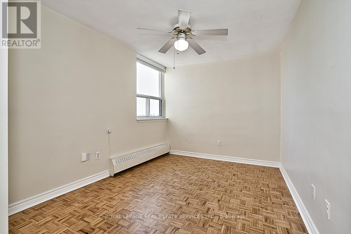 808 - 2263 Marine Drive, Oakville, Ontario  L6L 5K1 - Photo 17 - W12203655
