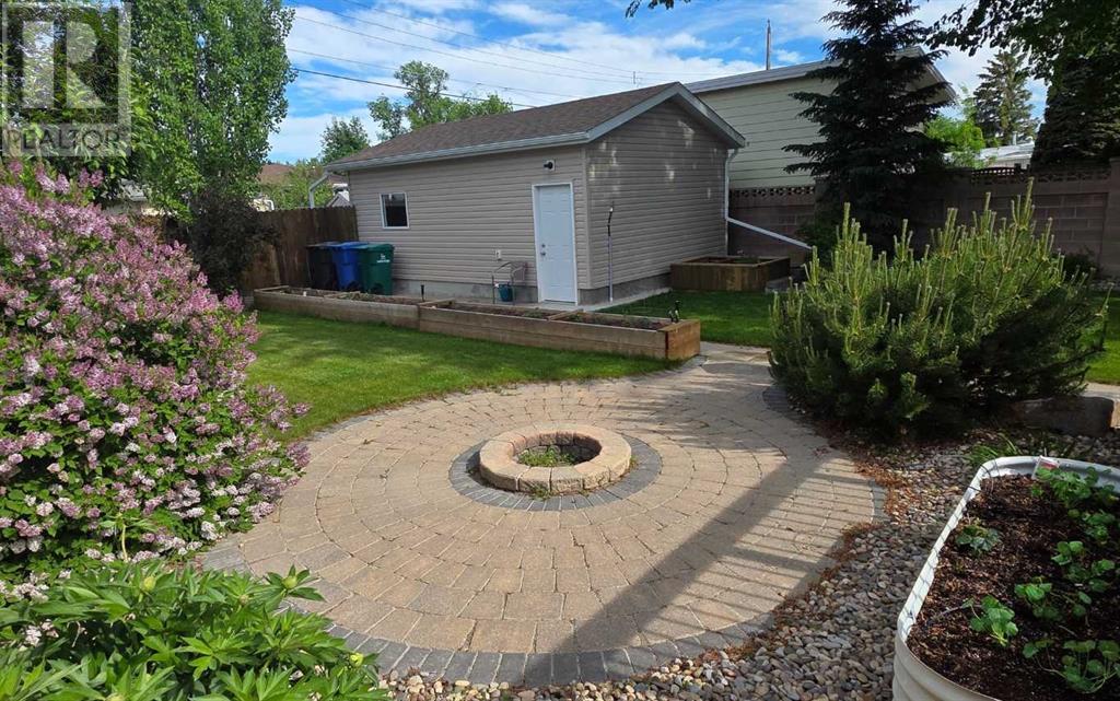 817 7 Street N, Lethbridge, Alberta  T1H 1Y6 - Photo 29 - A2216350