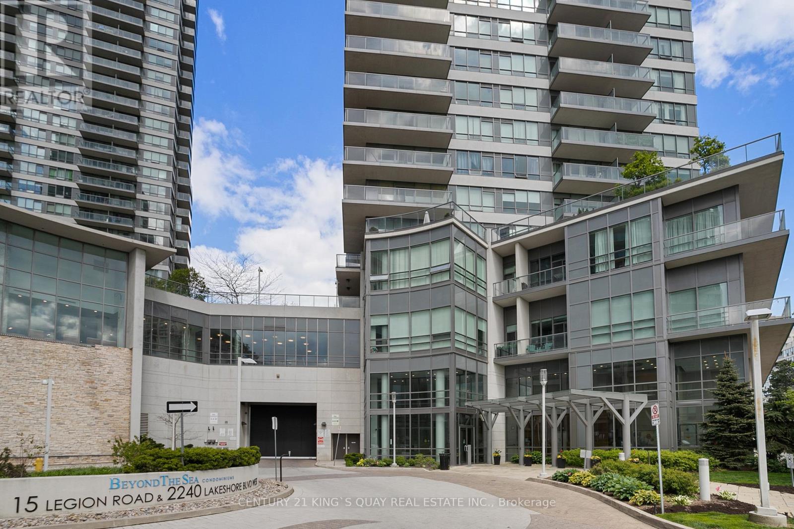 2904 - 2240 LAKE SHORE BOULEVARD W, Toronto, Ontario