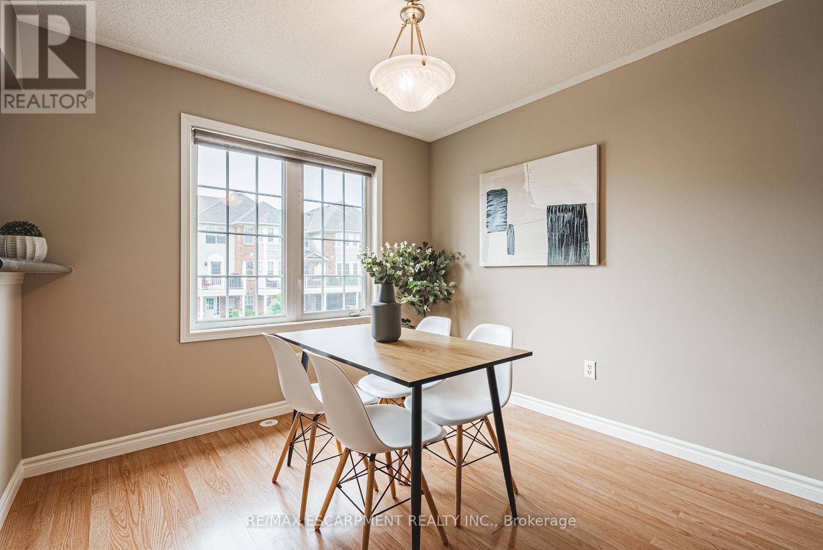 1180 Barnard Drive, Milton, Ontario  L9T 6R4 - Photo 11 - W12203719