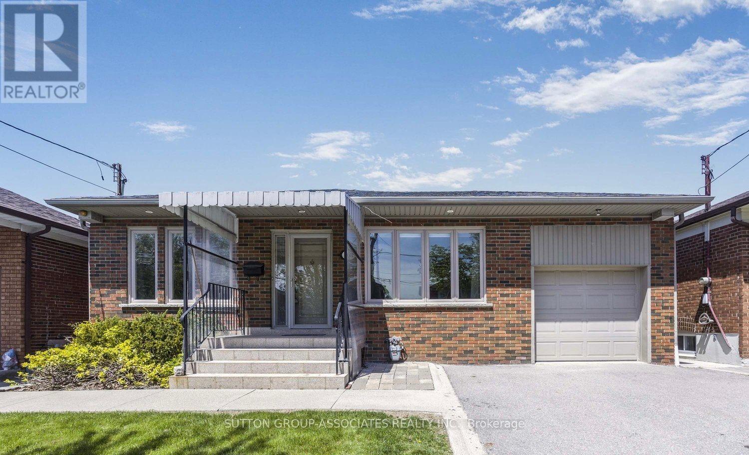384 Hillmount Avenue, Toronto, Ontario  M6B 1Y8 - Photo 1 - W12203722