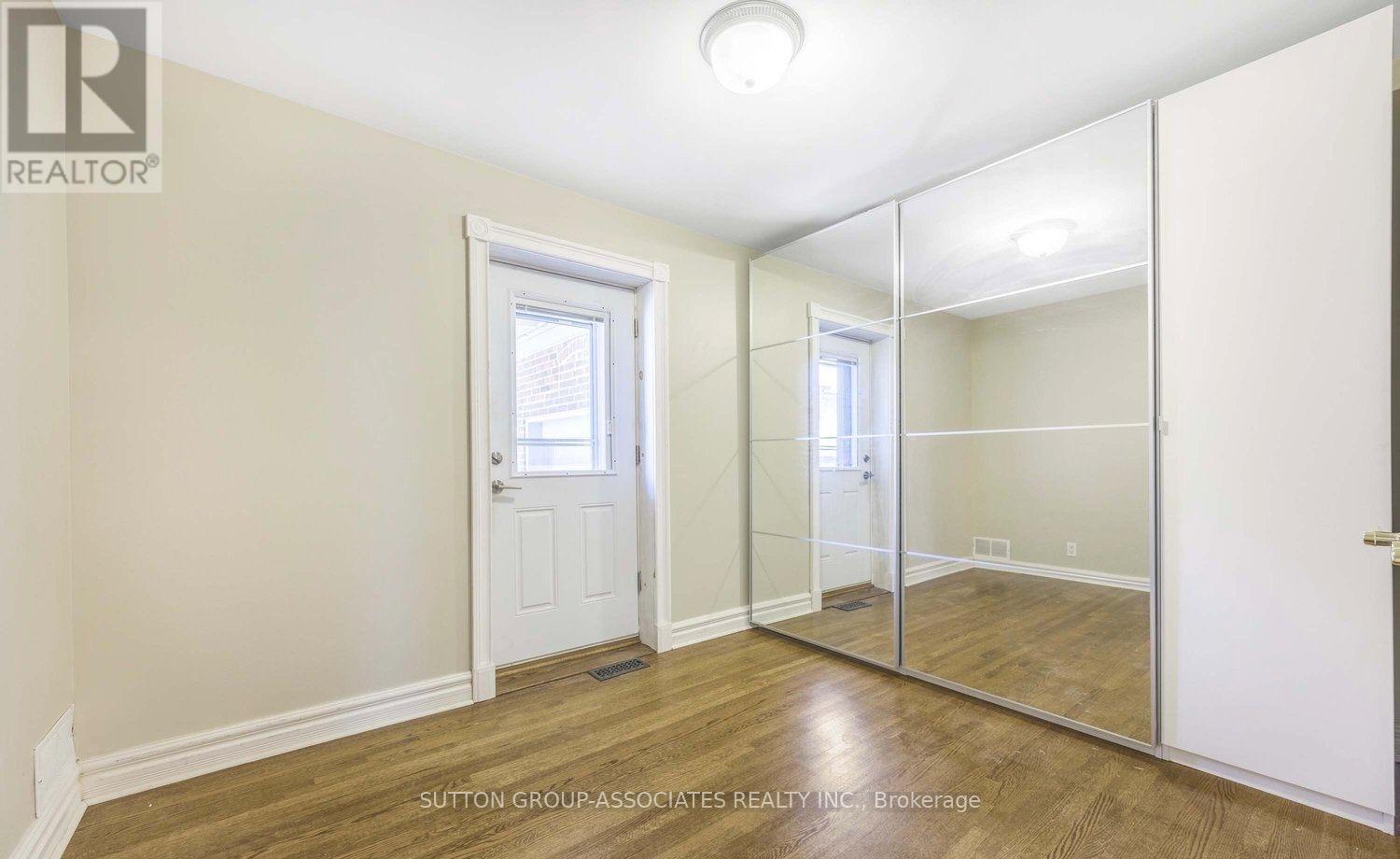 384 Hillmount Avenue, Toronto, Ontario  M6B 1Y8 - Photo 11 - W12203722