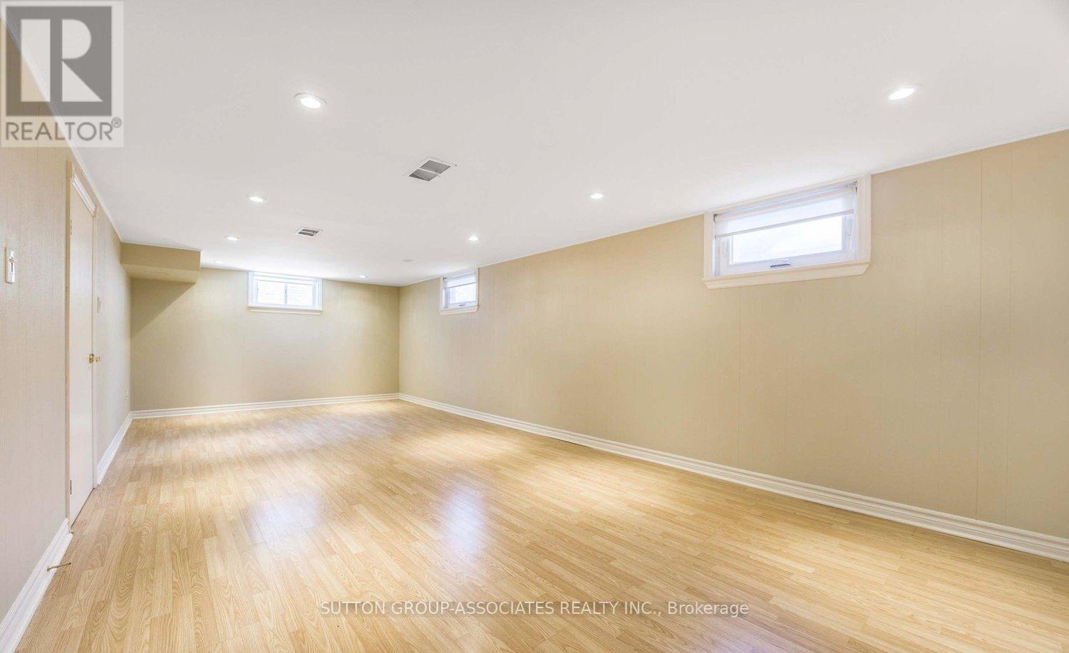 384 Hillmount Avenue, Toronto, Ontario  M6B 1Y8 - Photo 15 - W12203722