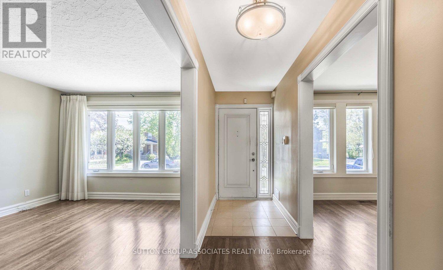 384 Hillmount Avenue, Toronto, Ontario  M6B 1Y8 - Photo 2 - W12203722