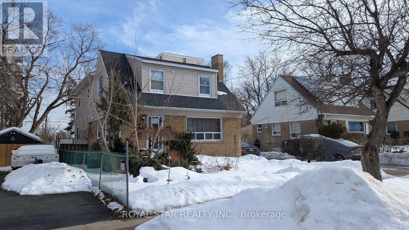 91 Mccaul Street, Brampton, Ontario  L6V 1J5 - Photo 1 - W12203729