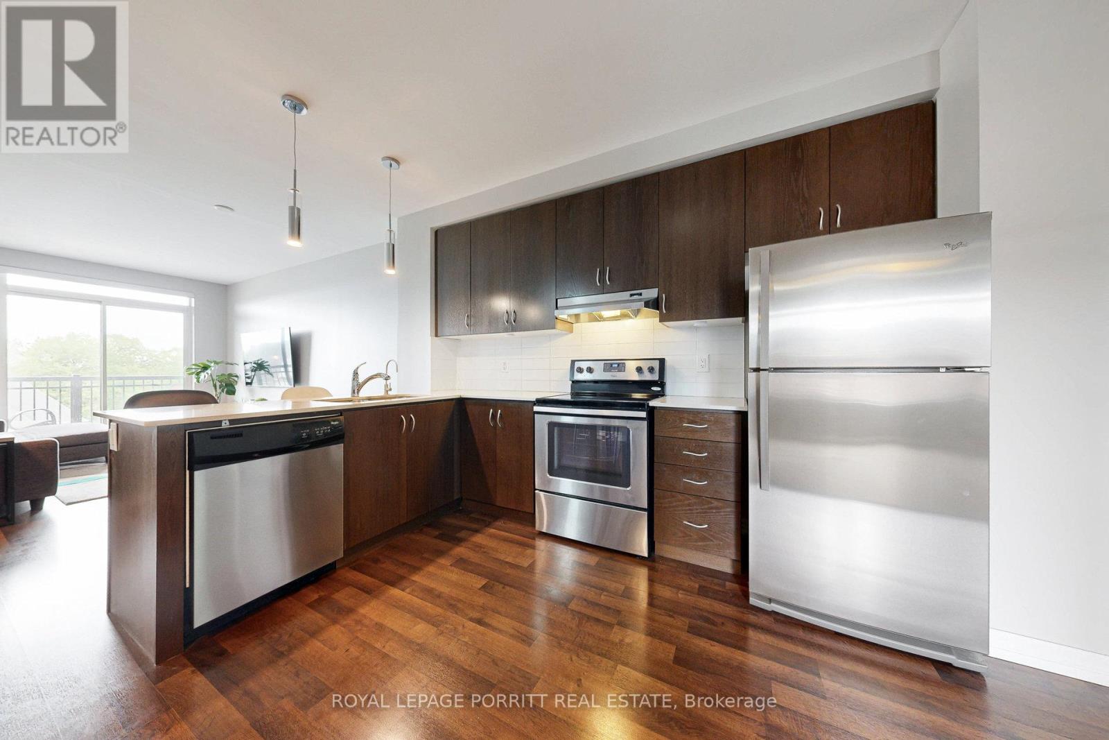 404 - 3563 Lake Shore Boulevard W, Toronto, Ontario  M8W 0A3 - Photo 6 - W12203735