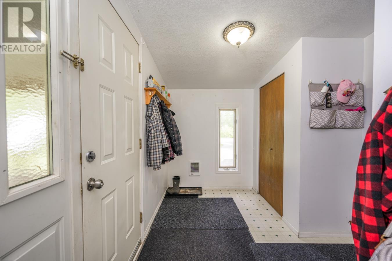 10725 Grassland Road, Prince George, British Columbia  V2K 5E8 - Photo 15 - R3011786