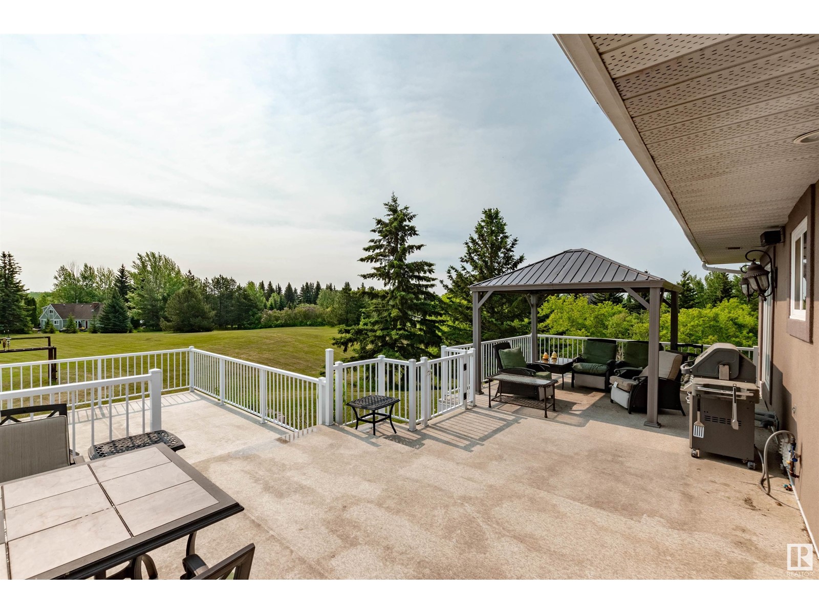 Property at 52479 RGE ROAD 225 image 3