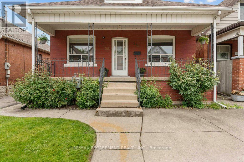 276 Balmoral Avenue N, Hamilton, Ontario  L8L 7S3 - Photo 2 - X12203645