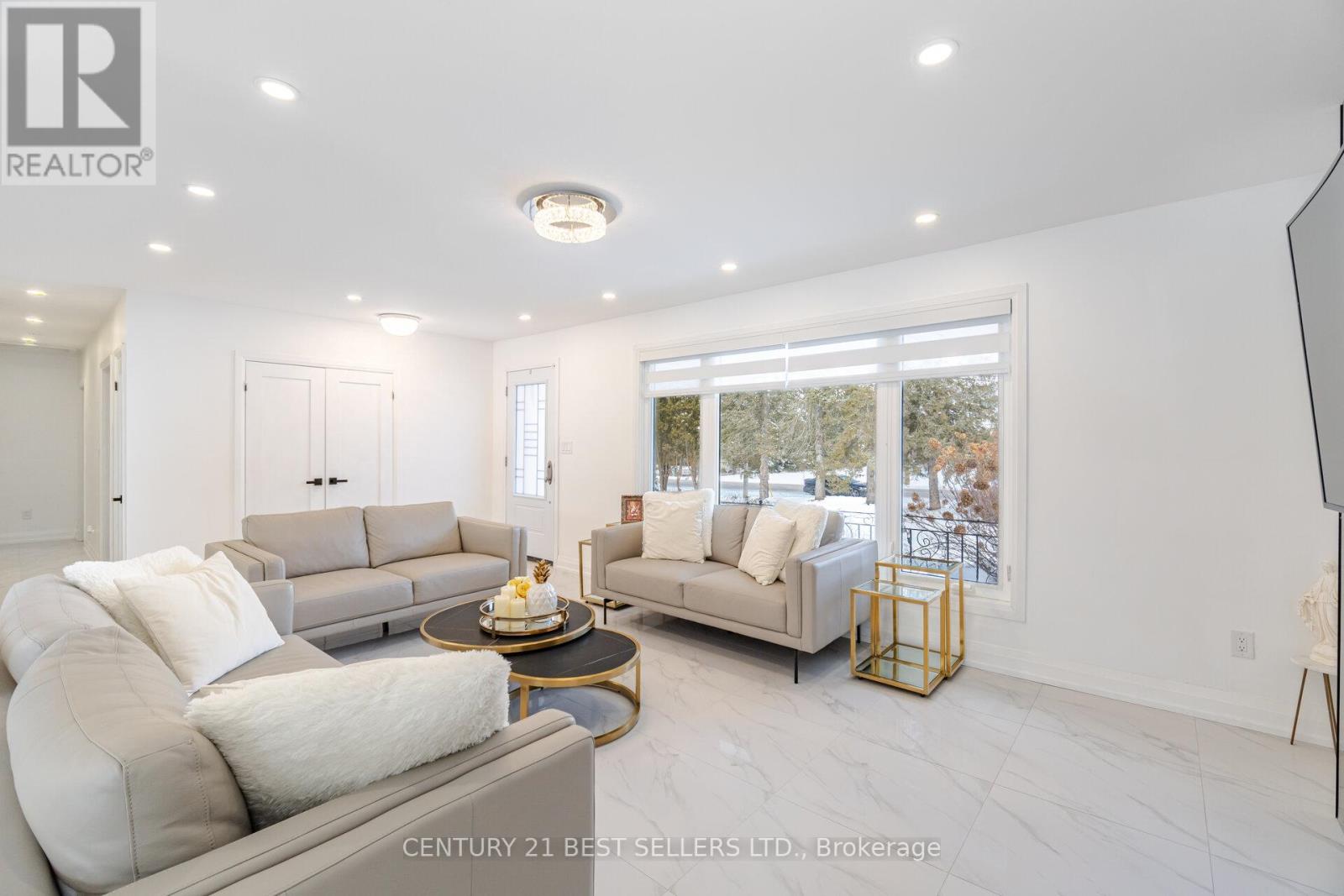 3446 Governors Road, Hamilton, Ontario  L0R 1T0 - Photo 4 - X12203703