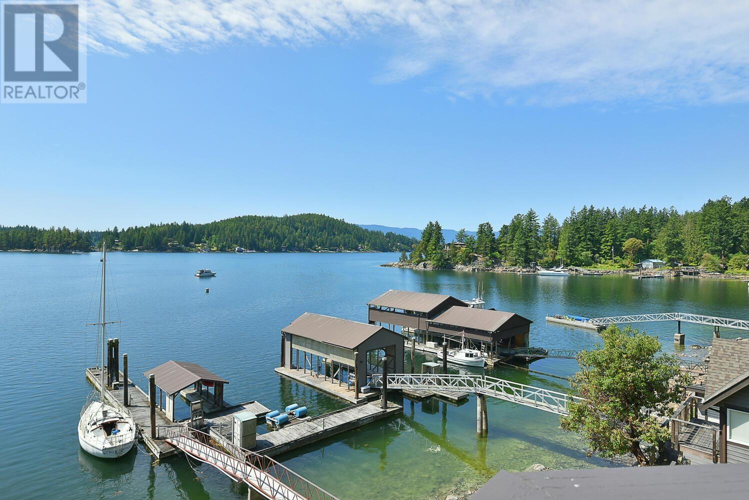 Property at 4836 SINCLAIR BAY ROAD image 1
