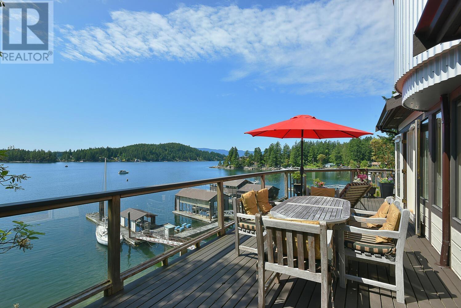 Property at 4836 SINCLAIR BAY ROAD image 3