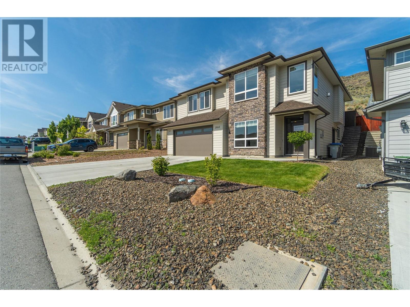 Property at 2065 SADDLEBACK Drive image 3