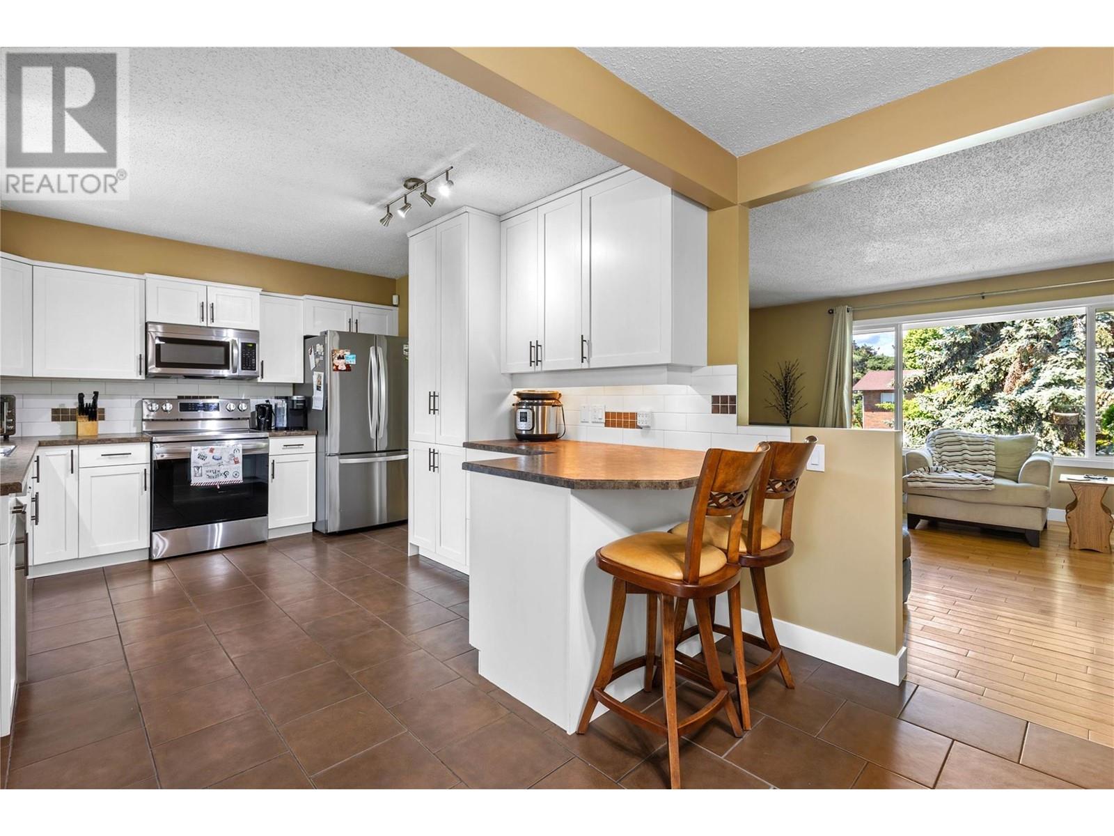 2141 Kaslo Court, Kelowna, British Columbia  V1Y 8B9 - Photo 17 - 10351102