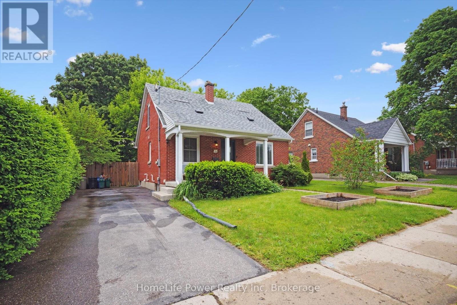 Property at 186 BRIDGEPORT ROAD E image 2