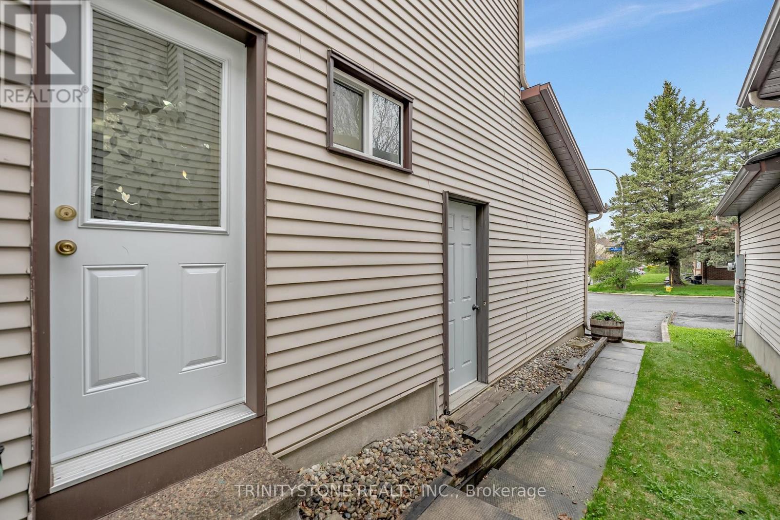 59 Stable Way, Ottawa, Ontario  K2M 1A8 - Photo 37 - X12203801