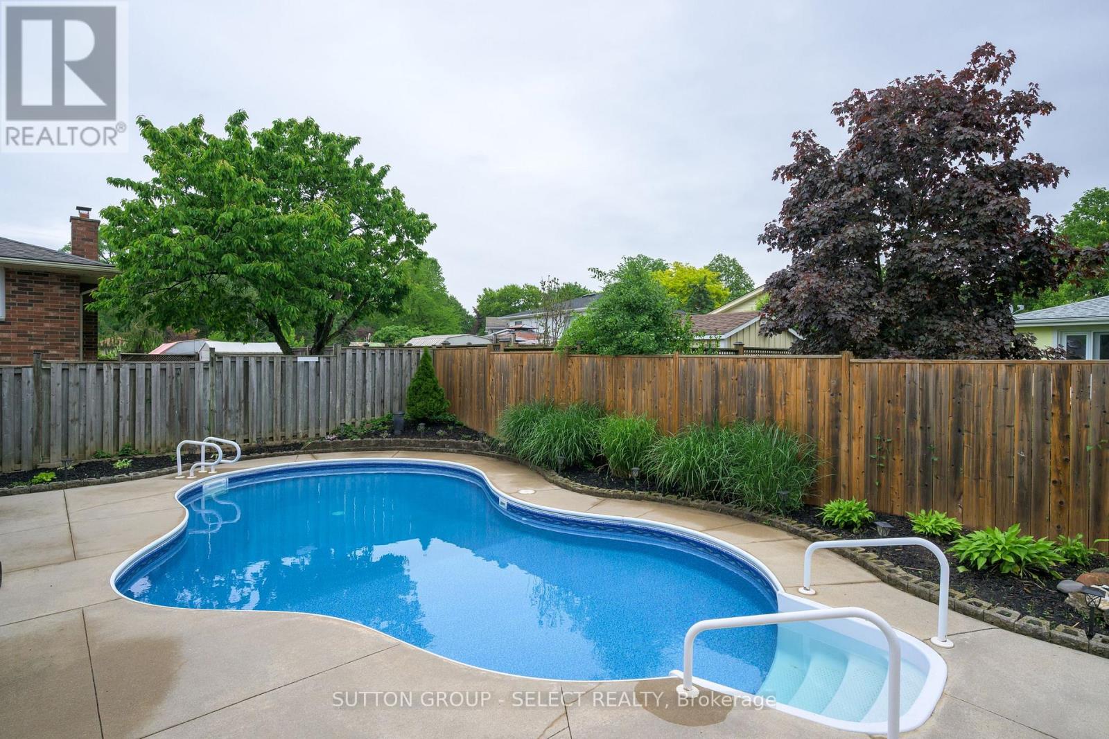 108 Golfdale Crescent, London South, Ontario  N6C 5P5 - Photo 29 - X12202968
